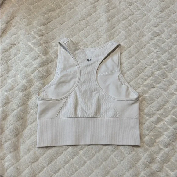 Lululemon Ebb to Train Bra *Medium Support, C/D Cup - Picture 2 of 4